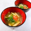 みぽぽ37's cooksnap of when they made 白菜と油揚げの味噌汁.
