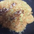 ぱるママぱたこ's cooksnap of when they made たこ焼きの粉でお好み焼きもどき.