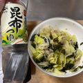 カントリンブンブン's cooksnap of when they made キャベツともやしとわかめの和え物.