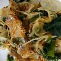 ゆうまいズ's cooksnap of when they made 新玉ねぎと豚トロの梅おかか和え.
