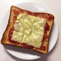 mmm39's cooksnap of when they made 絶品コンビ☆いちごジャムチーズトースト.