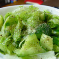 ジョンリークッカー's cooksnap of when they made レタスときゅうり洋風？浅漬け.