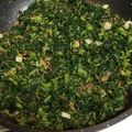 卵せんべい's cooksnap of when they made 白飯・おにぎりに大根葉の油炒め.