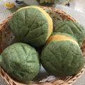 yuminan47k's cooksnap of when they made 子供の日にも♪柏餅風メロンパン^^.