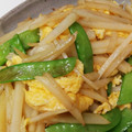 kimimaruo's cooksnap of when they made 絹さやと千切りじゃがいもの卵中華炒め.
