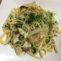 santomo☆'s cooksnap of when they made 柚子胡椒香る水菜とエリンギの和風パスタ.
