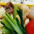 myとんすけ's cooksnap of when they made ほうれん草としめじのおひたし♡わさび風味.