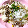 クックIE8QO4☆'s cooksnap of when they made 牛切り落とし肉でステーキ風ピラフ♪.
