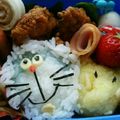 こはのこは's cooksnap of when they made 南極カチコチ大冒険ドラえもんのキャラ弁.