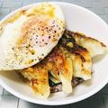 そうジロー's cooksnap of when they made ★単身赴任専用★満腹！目玉焼き餃子丼！.