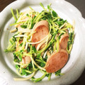 マコピチ's cooksnap of when they made 豆苗と魚肉ソーセージとえのき茸のバタポン.