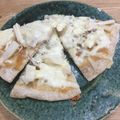 csokolom's cooksnap of when they made ランチにも＊たけのことしらすの和風ピザ.