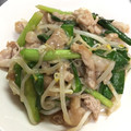 HomaRuu's cooksnap of when they made 簡単おかわり必須♪豚肉と韮ともやしの炒め.