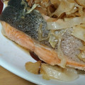 がちゃぴんママ☆'s cooksnap of when they made サーモンとキャベツの簡単蒸し.