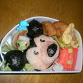 3mamakuma's cooksnap of when they made ☆幼稚園のお弁当（キャラ弁）☆.