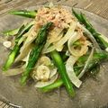 ♥︎yaya♥︎'s cooksnap of when they made 新玉ねぎと　アスパラの　わさび醤油サラダ.