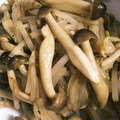 ＊にょにょん＊'s cooksnap of when they made 簡単！もやしとシメジの中華炒め.