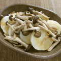 ☆Rokko☆'s cooksnap of when they made レンジで 長芋としめじのバター醤油炒め風.