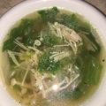 ミーコ＆だいちゃん♡'s cooksnap of when they made 【冷蔵庫掃除】レタスとえのきのスープ.