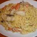 monemaruku's cooksnap of when they made 鮭ときのこのクリームパスタ.