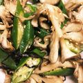 ＊にょにょん＊'s cooksnap of when they made 舞茸とオクラの和え物.
