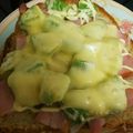 こわっち's cooksnap of when they made 朝食に☆アボカドのマヨピザトースト.