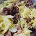 ｷｬﾊﾞﾘｴ女's cooksnap of when they made ★生キャベツの豚バラ甘辛ソース★.