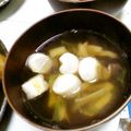 むぴょこぴょこん's cooksnap of when they made エリンギ(マツタケもどき)のお吸い物.