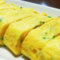 ★☆chin☆★'s cooksnap of when they made ちりめんじゃこと万能葱の卵焼き.