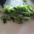 ♡りりたん♡'s cooksnap of when they made ☆冷麺やサラダのきゅうりの切り方☆.