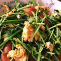 たねころね's cooksnap of when they made ☆豆苗とウインナーと卵のガリバタ炒め☆.