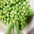 ﾟ｡さくら｡ﾟ's cooksnap of when they made 母直伝！豆ご飯に最速★えんどう豆のむき方.