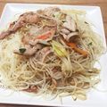 ちゃんゆり♡'s cooksnap of when they made 豚・にら・もやし♪DE♪ビーフン炒め.