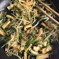 OKing's cooksnap of when they made ごま油でやみつき♪水菜と油揚げしらす炒め.
