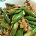 ゆうりママ's cooksnap of when they made 簡単！豚肉とニンニクの芽の焼肉のたれ炒め.