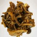 こぎゅまらいだー's cooksnap of when they made レンジで簡単 キノコのマリネ.