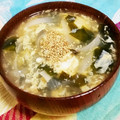 小夏ﾁｬﾝ's cooksnap of when they made ☆玉ねぎとワカメと卵の中華スープ☆.