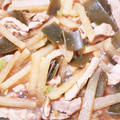 Shiomo's cooksnap of when they made 出汁が決め手！羅臼産昆布と豚肉の大根炒め.