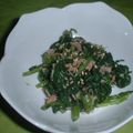 Jock's cooksnap of when they made 春菊のにんにくツナ和え.