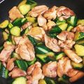 チュンりん♪'s cooksnap of when they made 鶏ももとキュウリのオイスター炒め.