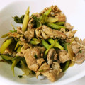 ごんキッチン's cooksnap of when they made 山うどと豚肉の炒め煮.