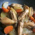 りたん98's cooksnap of when they made 甘ピリ辛！鶏手羽なかと大根と人参の煮物.