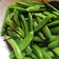 minoriloca's cooksnap of when they made スナップエンドウの塩昆布和え.