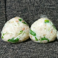 cana226's cooksnap of when they made 鮭と水菜のシャキ☆マヨおにぎり.