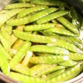 u_mi_n's cooksnap of when they made ＊早春＊さやえんどうと新じゃがの味噌汁.