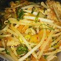 モトさん★'s cooksnap of when they made 超簡単！絶品！豚キムチもやし炒め.