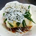クック26352G☆'s cooksnap of when they made 大葉とじゃこの冷奴.