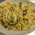 らんち☆'s cooksnap of when they made 焼肉のタレで野菜炒め卵とじ.