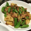料理嫌いな赤猫's cooksnap of when they made スナップえんどうとカリカリツナじゃが炒め.