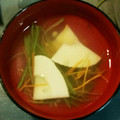 くろえりスヌーピー's cooksnap of when they made 筍とおぼろ昆布のお吸い物.